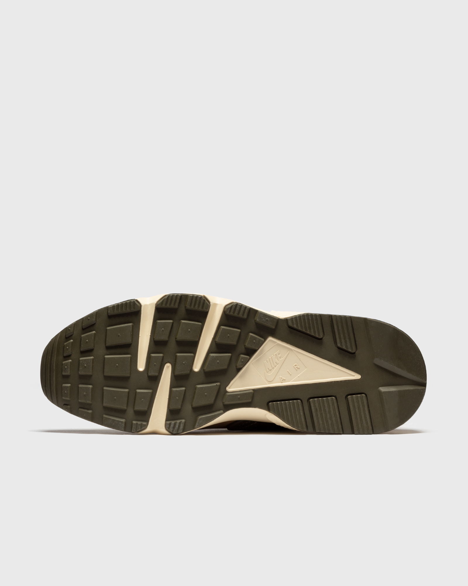 stüssy huarache