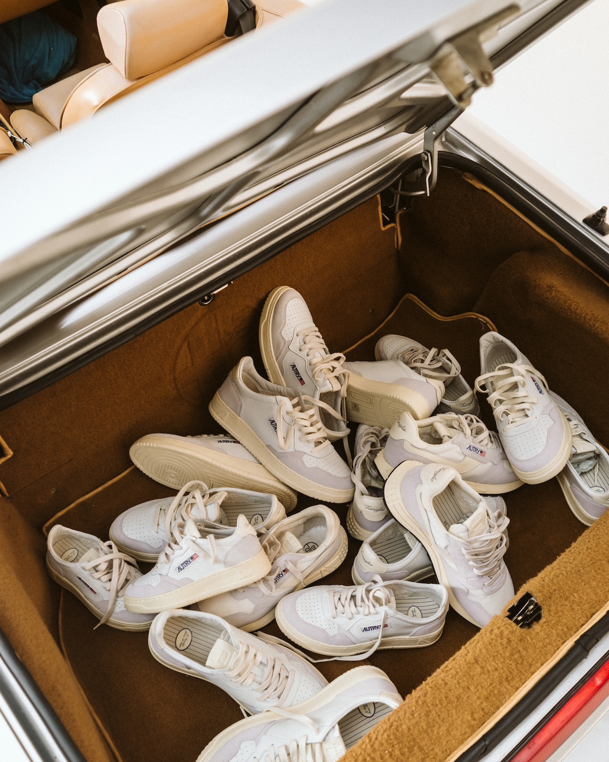 ★AUTRY x BSTN★WMNS メダリスト 'La Famiglia Pack'★ BSTN X AUTRY 'LA FAMIGLIA PACK' | BSTN Chronicles